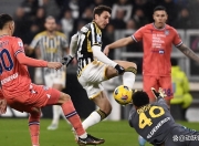 开云体育在线-尤文图斯将挑战领先球队，能否逆转局面？