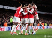 开云体育-阿森纳主场氛围火爆，球迷热情助威球队