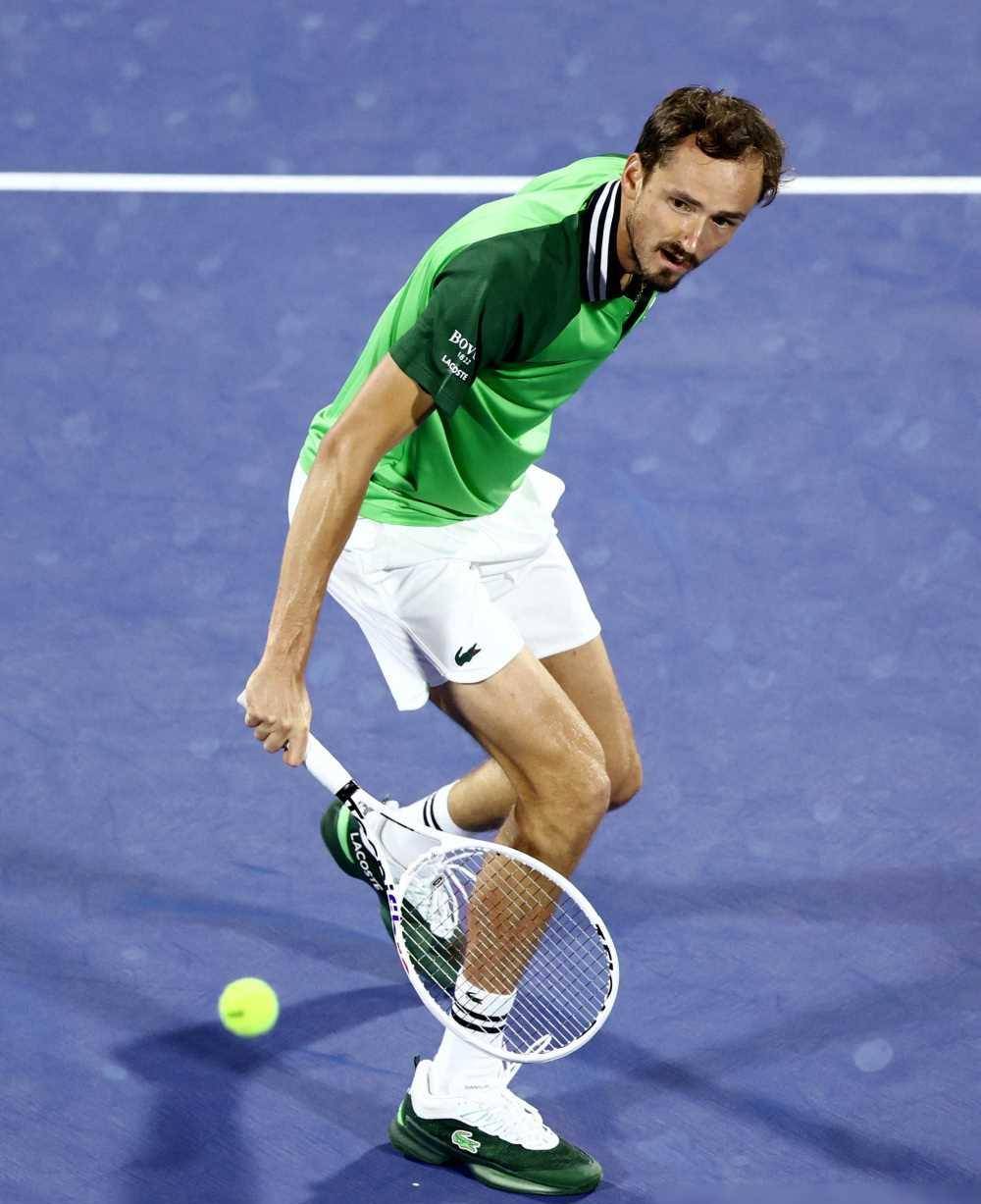 美国网球队绝地反击西班牙网球队,梅德韦杰夫关键制胜的简单介绍 美国网球队绝地反击西班牙网球队,梅德韦杰夫关键制胜的简单介绍