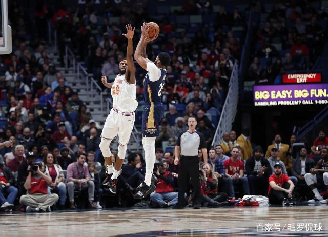 爵士完胜尼克斯，浓眉哥高光表现