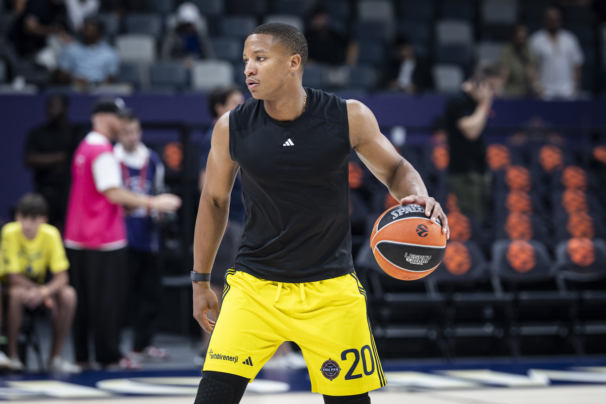 太阳继续领跑西部,艾顿发挥稳定延续连胜的简单介绍 太阳继续领跑西部,艾顿发挥稳定延续连胜的简单介绍