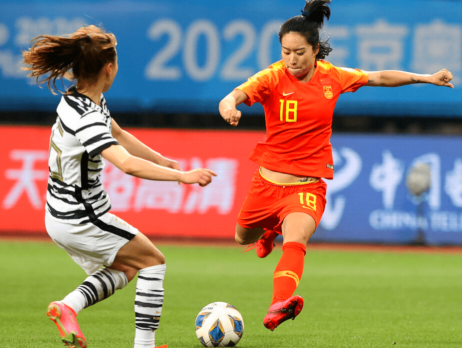 包含精彩纷呈的比赛:女足球员的努力无悔的词条 包含精彩纷呈的比赛:女足球员的努力无悔的词条