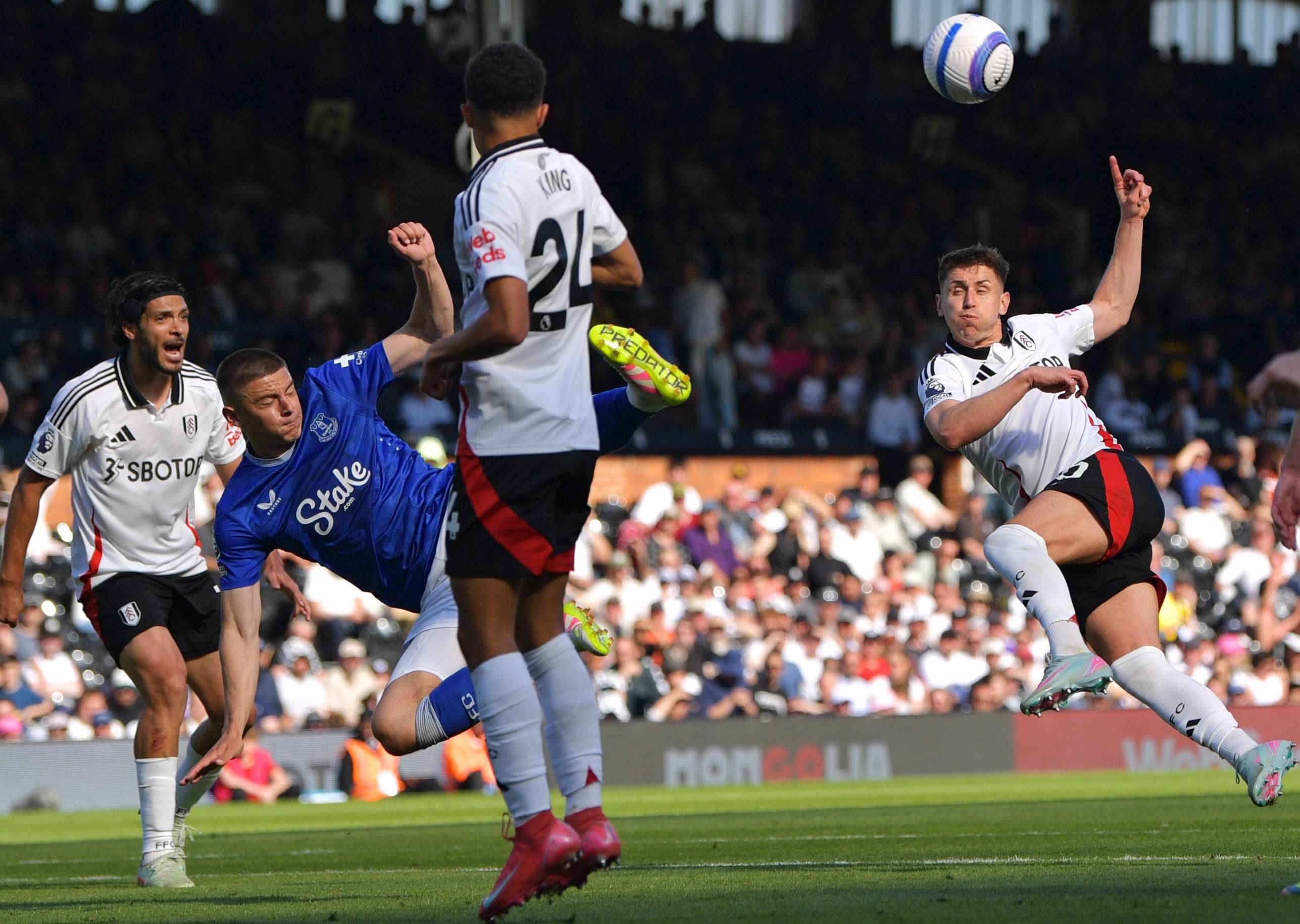 埃弗顿主场击败纽卡斯尔,取得两连胜 埃弗顿主场击败纽卡斯尔,取得两连胜