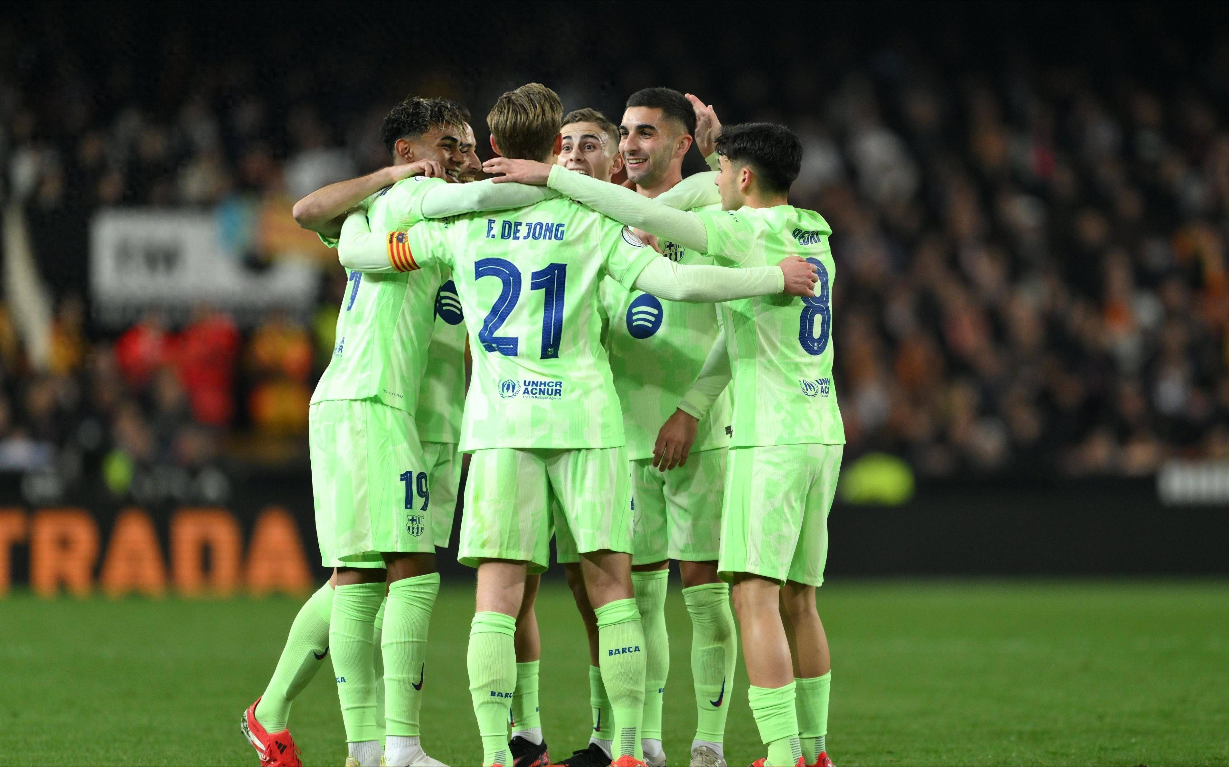 塞维利亚绝杀曼联,梅西扛起全队 塞维利亚绝杀曼联,梅西扛起全队