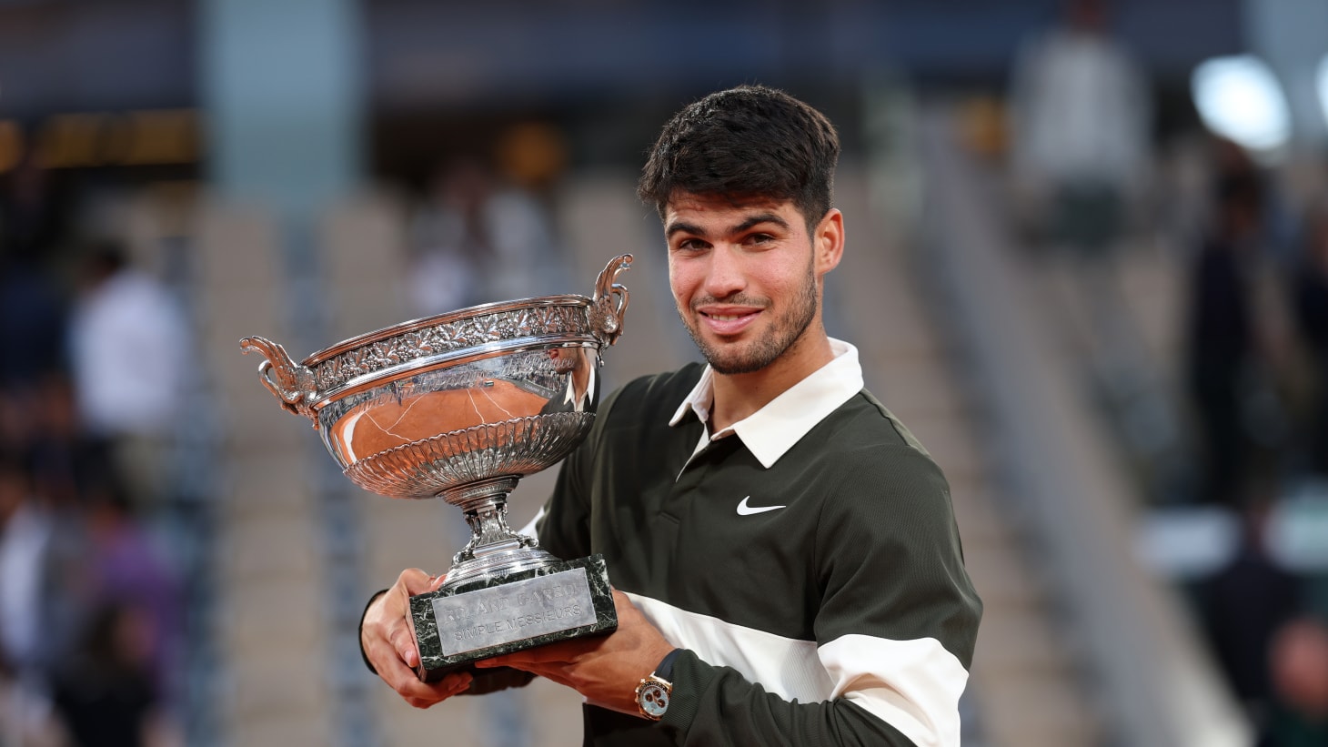 年终总决赛碾压法网，阿尔卡拉斯扛起全队的简单介绍