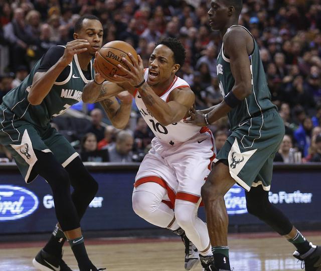 勇士鏖战江苏队,德罗赞带队取胜 勇士鏖战江苏队,德罗赞带队取胜