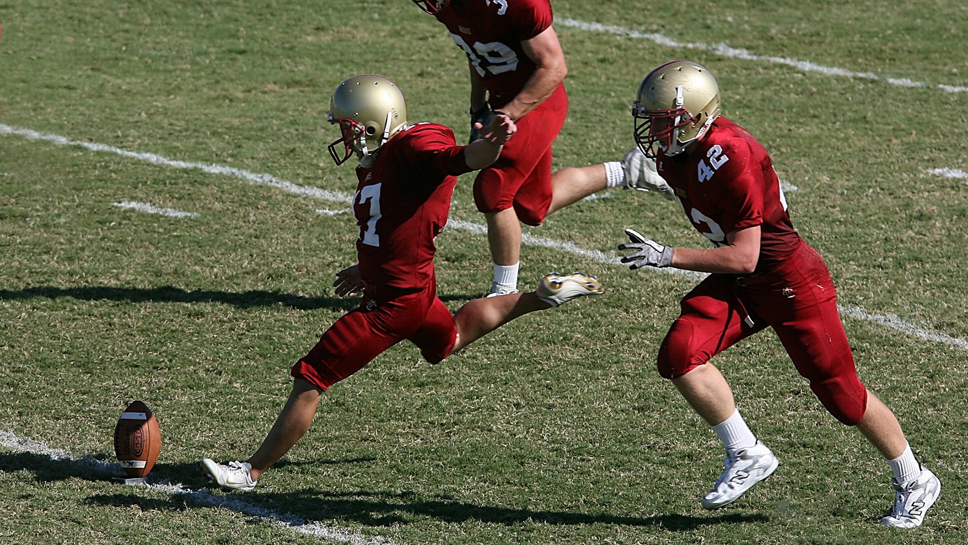 数据爆炸与冷门之夜,卡塞米罗的全面统治与土耳其掀翻波兰的战术启示
