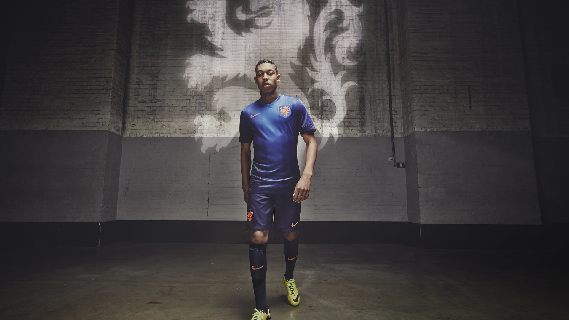 孔德终场绝杀封神！芬兰冰刀刺穿佛罗伦萨，一场属于北欧意志的胜利