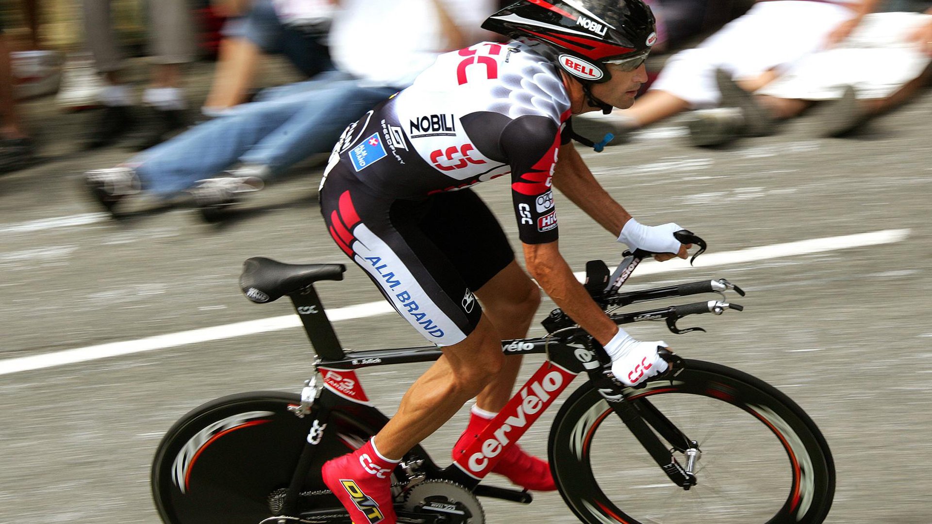 绝杀与扛鼎，从丹麦足球到羽球女将的团队灵魂